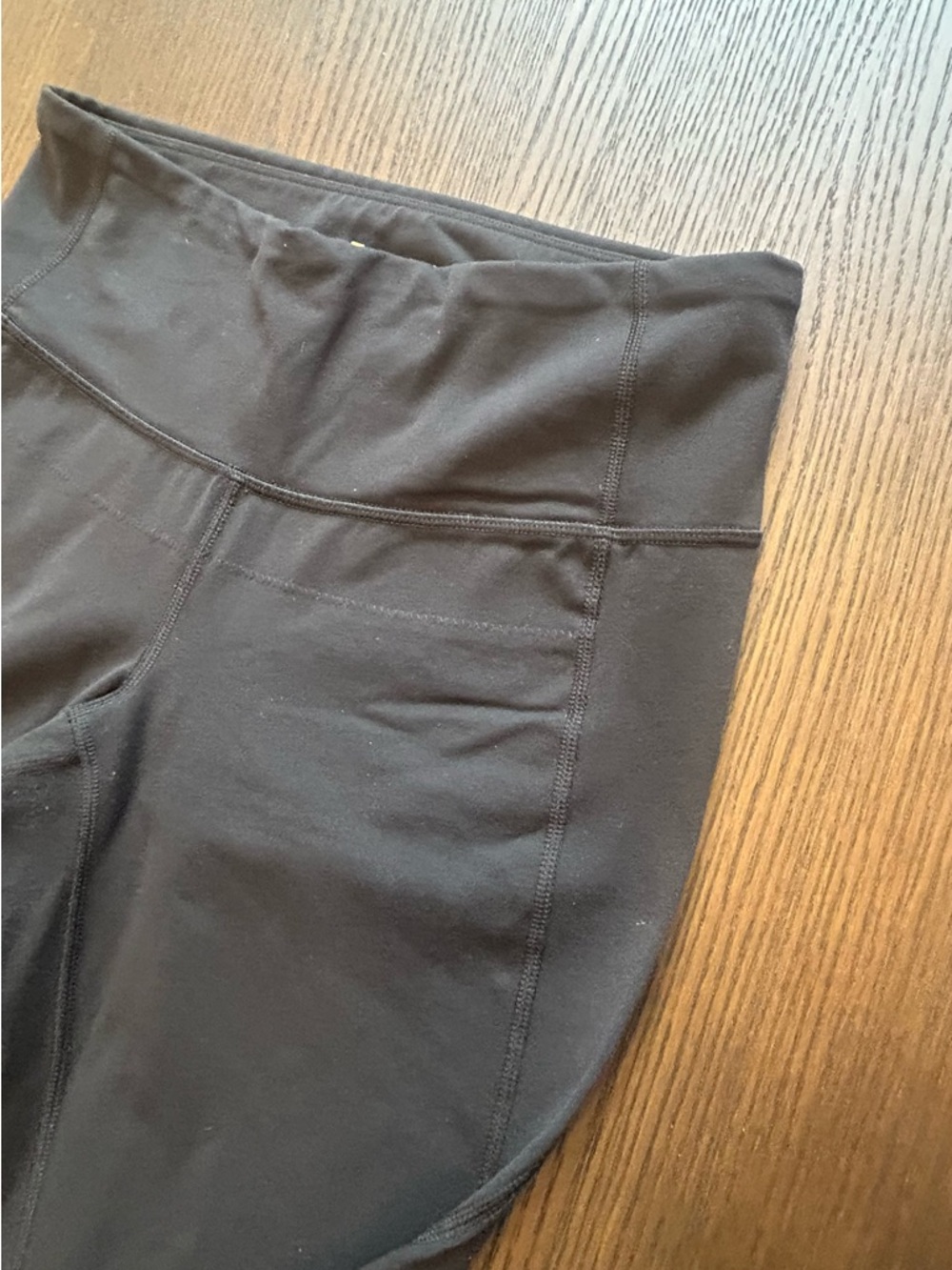 Lucy Black Boot-Cut Flare Yoga Pants Medium Short Court - Picture 4 of 8